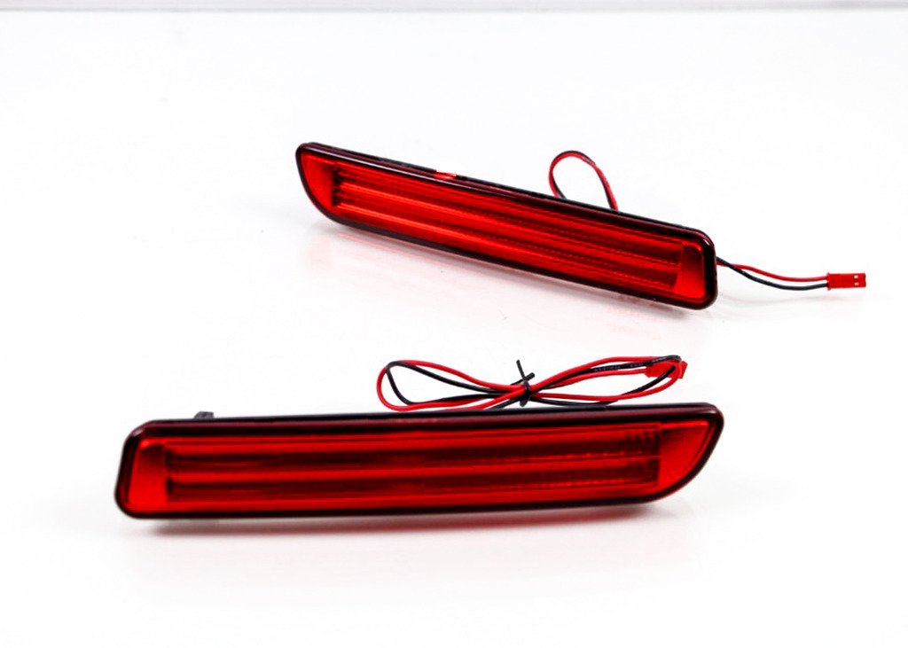 Rear Cat Eye Reflector for Car Arrow Led Rear Bumper DRL Brake Light Cat-Eye Reflector for Innova Crysta